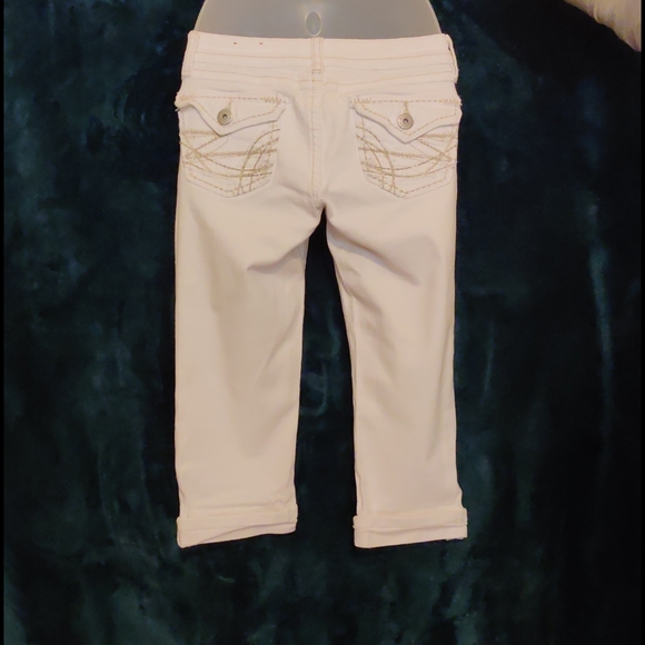 White capris - Picture 2 of 2